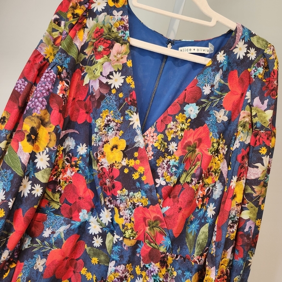 Alice + Olivia Floral Balloon Sleeve Kerri Bishop Dress Tie V-neck Silk Sz 6 - Picture 5 of 16